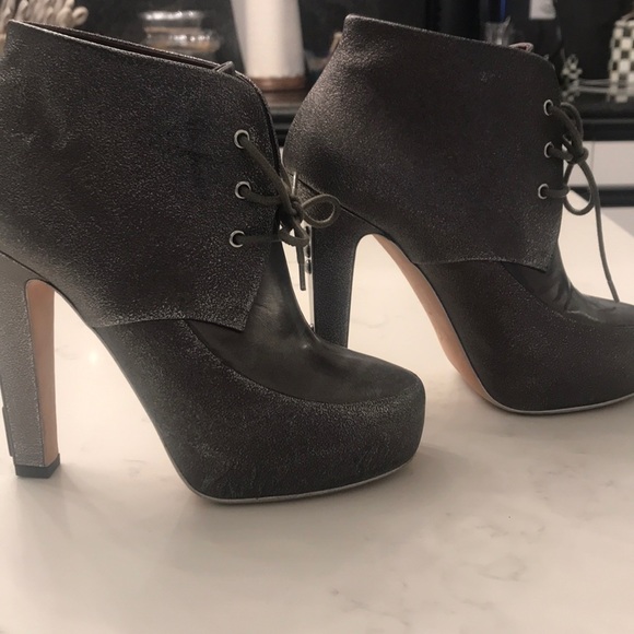 Chanel booties almos new - Picture 1 of 5